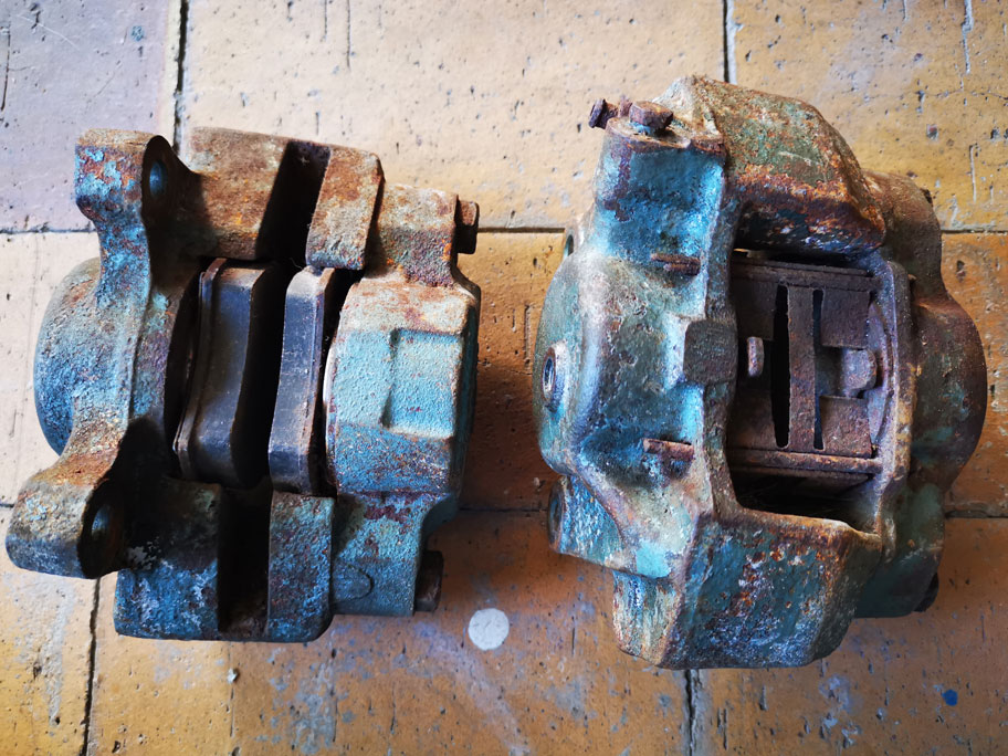 calipers-before.jpg